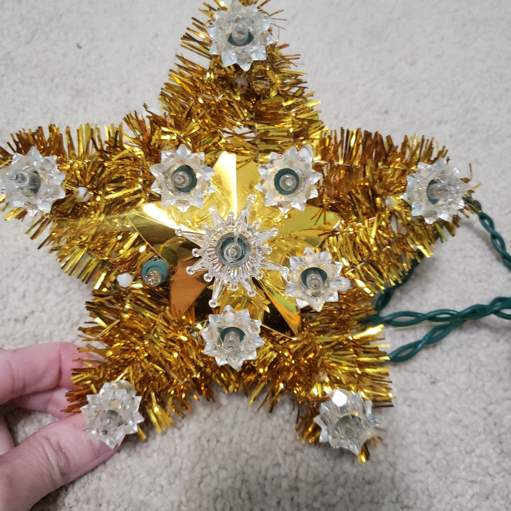 Vintage Holiday Time 11 Light Star Tinsel Tree Topper